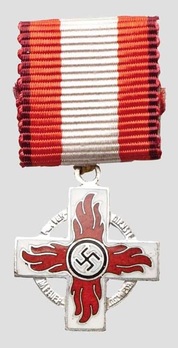 Miniature Fire Brigade Honour Badge, II Class (1938-1943) Obverse