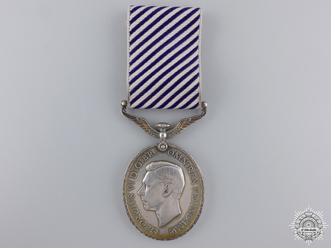 Silver Medal (1938-1949) Obverse