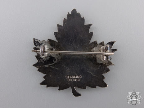 Canadian Military Headquarters Officers Cap Badge Reverse