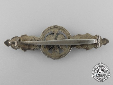 Short-Range Day Fighter Clasp, in Silver (in tombac) Reverse
