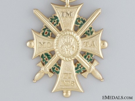 Dukely Order of Henry the Lion, I Class Merit Cross with Swords (in silver gilt) Obverse