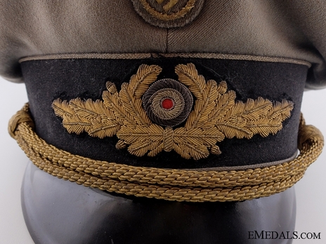 Diplomatic Corps Officials Field-Grey & Gold Visor Cap Cockade and Oak Leaves Detail