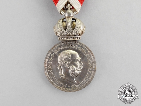 Military Merit Medal "Signum Laudis", Franz Joseph, Silver Medal (with three clasps, c.1917) 