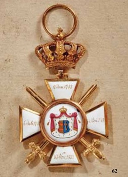 House Order of Duke Peter Friedrich Ludwig, Military Division, I Class Knight (in gold) Reverse