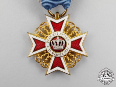 Order of the Romanian Crown, Type I, Civil Division, Knight's Cross Obverse