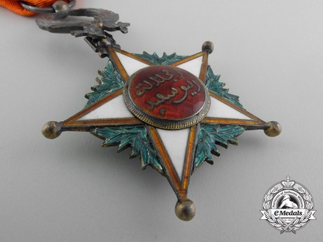 Order of Ouissan Alaouite, Type II, II Class Grand Officer Neck Badge Obverse