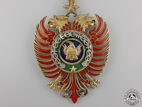 Order of Skanderbeg, Type II, Grand Officer's Cross Obverse