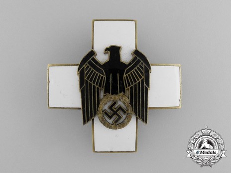 German Social Welfare Decoration, II Class Cross Obverse