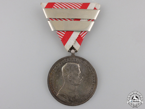  Type IX, I Class Silver Medal (with third award clasps) Obverse