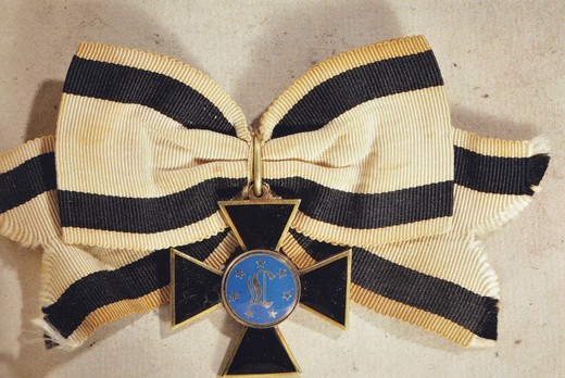  Order of Louise, Type II, II Division I Class Cross (1866 version) Obverse