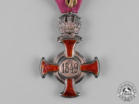 Type III, Civil Division, III Class Cross (with crown) Reverse
