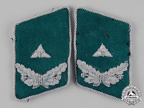 Luftwaffe Administrative Leutnant Collar Tabs (Gehobener Dienst) Obverse