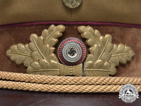 NSDAP Gauleitung Visor Cap M39 Wreath Detail