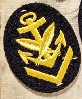 Kriegsmarine Obermaat Clerical Insignia (embroidered) Obverse