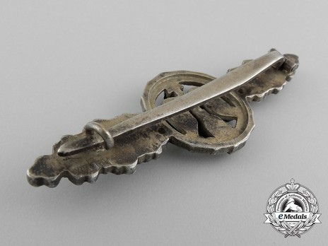 Short-Range Day Fighter Clasp, in Silver (in tombac) Reverse