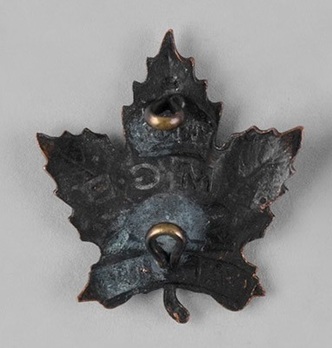 Eaton's Machine Gun Battery Other Ranks Collar Badge (with Maple Leaf Design) Reverse
