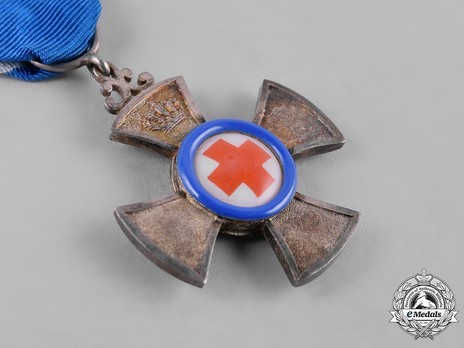 Merit Cross for Medical Volunteers, Silver Cross Obverse