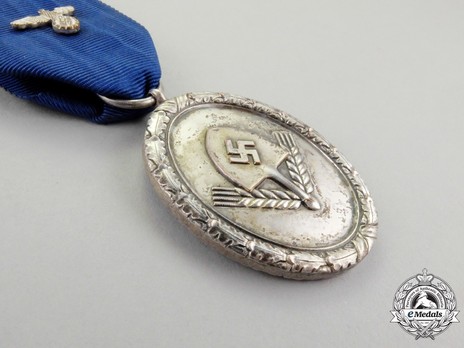 RAD Long Service Award, II Class for 18 Years (for Men) Obverse