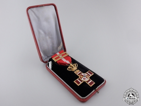 1st Class Cross (red distinction) (gold) (Jolo) Obverse