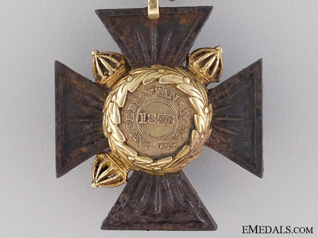 Cross (for British Officers) Reverse