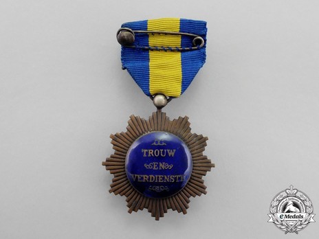 Star of Loyalty and Merit, Reverse with Ribbon
