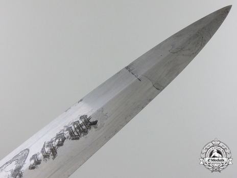 NPEA Leader Dagger with Chain Hanger Blade Tip Detail