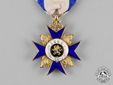 Order of Military Merit, Civil Division, III Class Cross (in silver gilt) Reverse