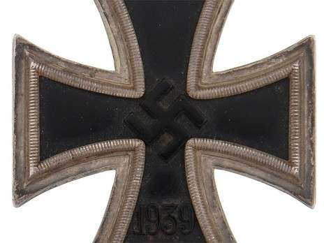 Knight's Cross of the Iron Cross, by C. E. Juncker (800 L/12) Obverse
