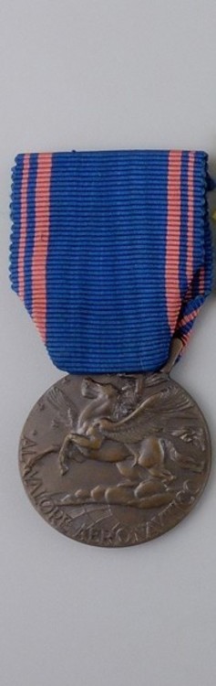 Medal+of+aeronautical+valour%2c+in+bronze+1