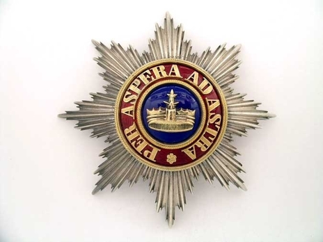 Order of the Wendish Crown, Civil Division, Grand Cross Breast Star (with gold crown) Obverse