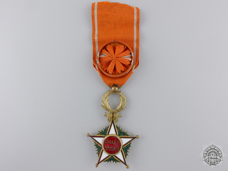 Order of Ouissan Alaouite, Type II, IV Class Officer Obverse