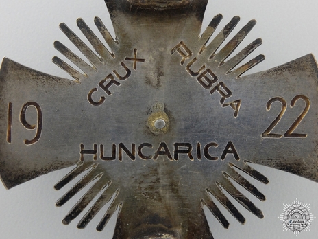 Decoration of the Hungarian Red Cross, Cross of MeritReverse