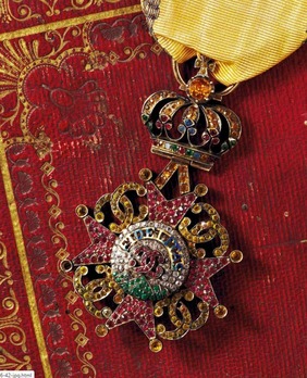 House Order of Fidelity, Commander (with brilliants) Obverse