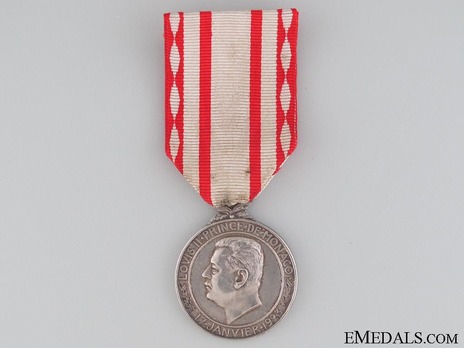 I Class Medal (for 30 Years, 1924-2007) Obverse