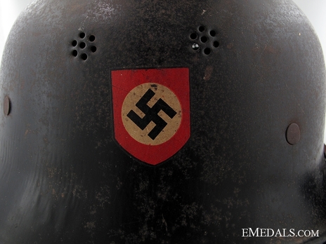 German Police Helmet M34 Decal Detail