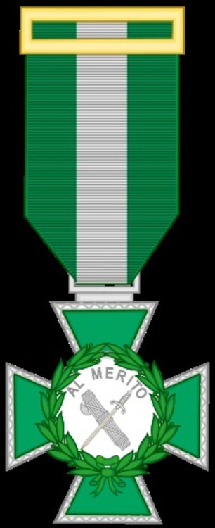 201px cross with white decoration of the order of civil guard merit.svg