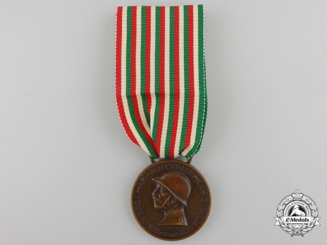 Bronze Medal (for Soldiers) Obverse