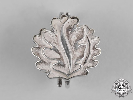 Oak Leaves to the Knight’s Cross of the Iron Cross (by Godet, L/50) Obverse