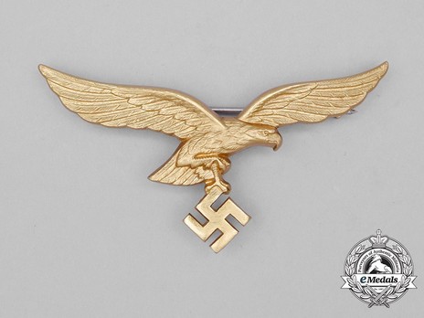 Luftwaffe 2nd Pattern General's Summer Tunic Breast Eagle Obverse