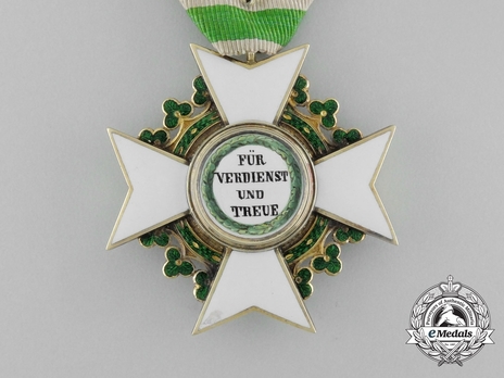 Order of Merit, Type I, Civil Division, I Class Knight (for nationals, in gold) Reverse
