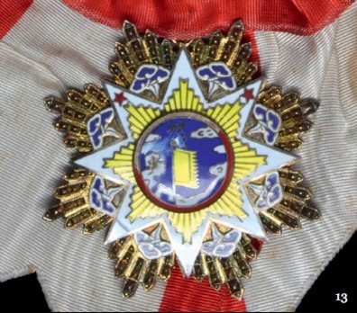 Order of the Cloud and Banner, II Class Sash Badge