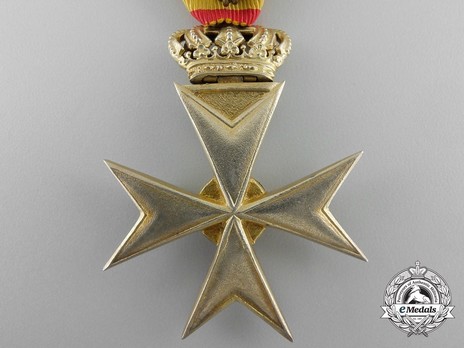Order of the Griffin, Civil Division, Knight's Cross (with crown) Reverse