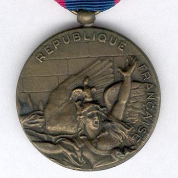 Bronze Medal (stamped "D'APRES RUDE") Obverse