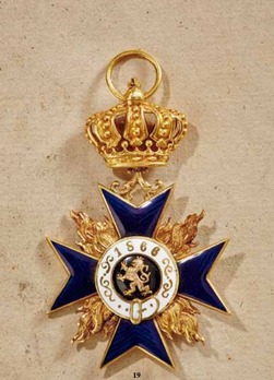 Order of Military Merit, Civil Division, III Class Cross (with crown) Reverse