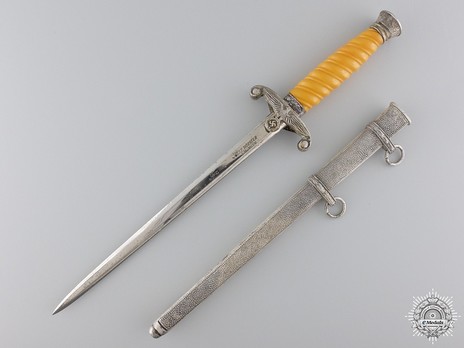 German Army E. & F. Hörster-made Miniature Officer’s Dagger Obverse with Scabbard