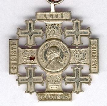 Jerusalem Pilgrims Cross, in Silver Obverse