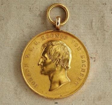 Life Saving Medal, Type III, in Gold Obverse