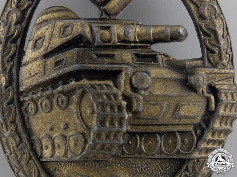 Panzer Assault Badge, in Bronze, by Steinhauer & Lück Detail