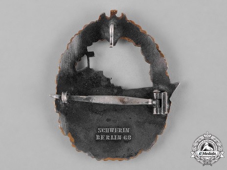 Destroyer War Badge, by C. Schwerin (in zinc) Reverse