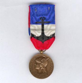 Bronze Medal (stamped "GEORGES LEMAIRE," 1906-1976) Obverse